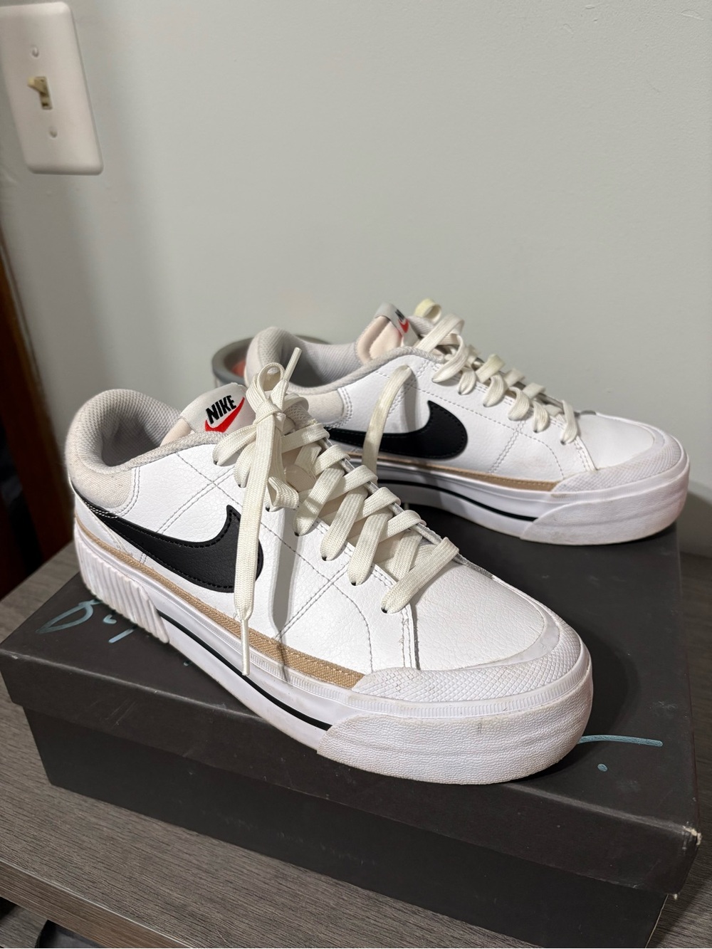 Nike Men’s White Black Swoosh Low-Top Sneakers with Tan Stripe